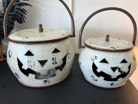 Jack-O-Lantern Pumpkin Buckets