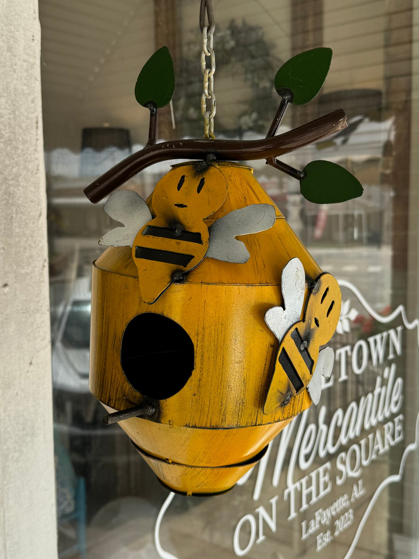 honeybee birdhouse