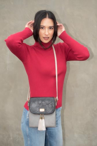 Kelsey Black crossbody Liz Soto